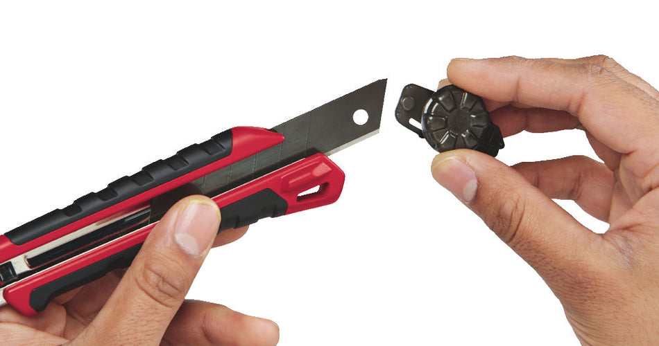 Milwaukee 18mm Snap Off Knife 48221961