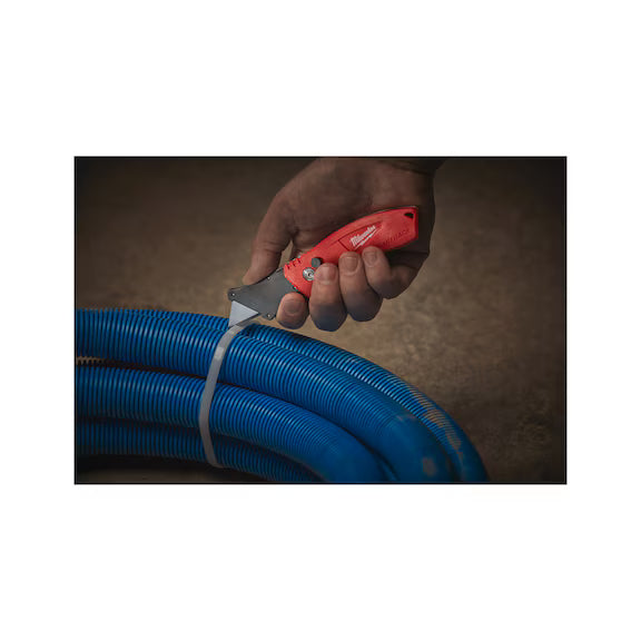 Milwaukee Fastback Compact Folding Utility Knife 4932471356