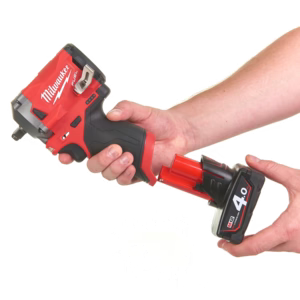 Milwaukee M12FIW38-622X Stubby Impact Wrench Fuel Kit - 3/8"