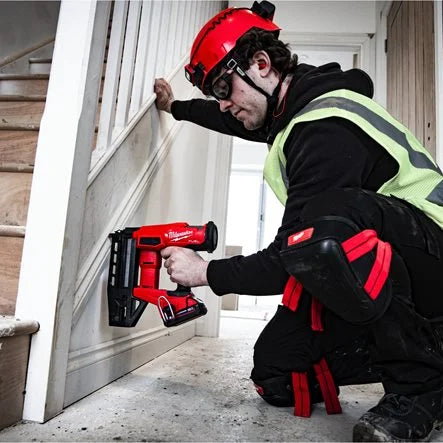 Milwaukee M18 FUEL 16G Straight Nailer in Kitbox (Body Only) M18FN16GS-0X