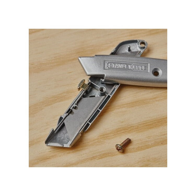 Stanley 99E Retractable Knife STA210099
