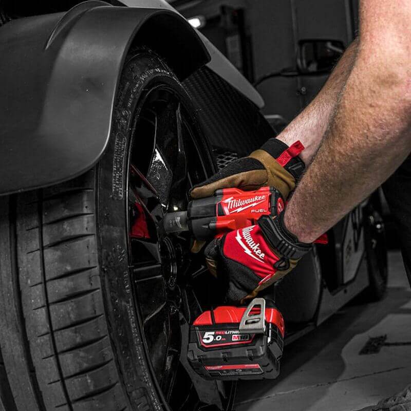 MILWAUKEE M18 Fuel 1/2" Dr MID TORQUE IMPACT WRENCH M18FMTIW2F12-0